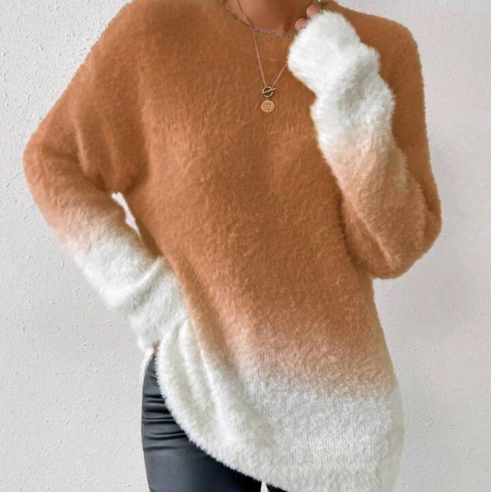 🌿🍒Women's cozy ombre sweater size Medium 🍒🌿